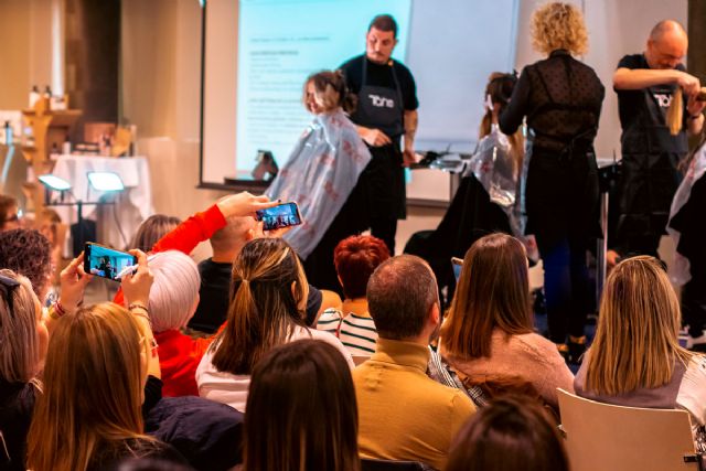 Tahe reúne a más de 150 profesionales para desvelar las últimas tendencias en coloración con Chroma System - 1, Foto 1