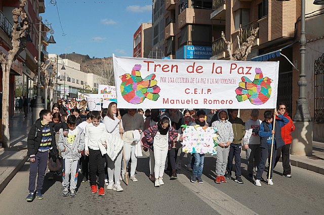 Los colegios del municipio celebran el día escolar de la no violencia y la paz, Foto 2