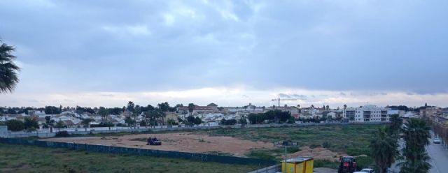 Un nuevo aparcamiento disuasorio complementará el aparcamiento del espacio comercial Rio Nalón - 1, Foto 1