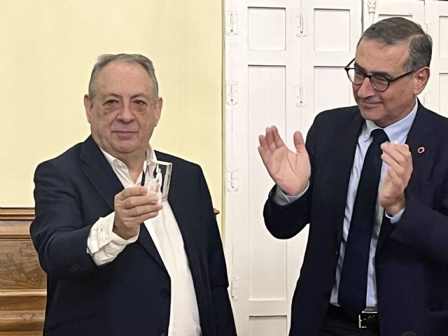 El Casino de Águilas acoge la presentación del último libro de Jorge Novella - 1, Foto 1