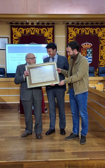 Molina de Segura reconoce la trayectoria profesional y personal de Ángel Jiménez Meseguer con la entrega del título de Hijo Predilecto - 2, Foto 2