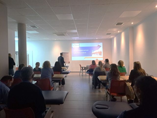 Ribera Hospital de Molina organiza un curso sobre clasificación de residuos hospitalarios para sus profesionales - 2, Foto 2