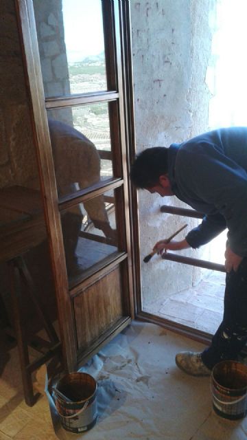 Incorporados dos pintores y un carpintero para reparaciones en edificios públicos y colegios - 1, Foto 1