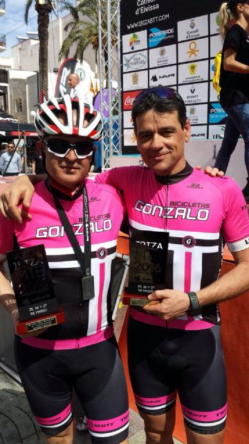 Juan Pedro Miñarro y Felipe Navarro pdium en XVI Vuelta Ibiza en Mountain Bike, Foto 1