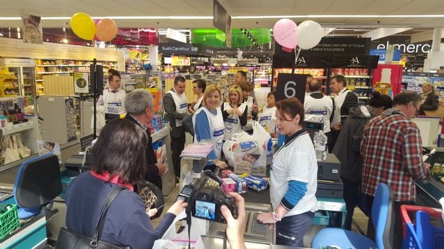 La Comunidad, los Bancos de Alimentos y Carrefour colaboran en la campaña de recogida de alimentos ´Operación Kilo´ - 1, Foto 1