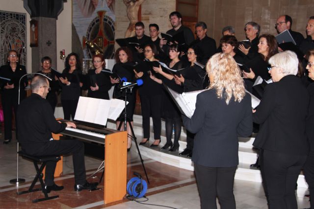 Coral Patnia repasa la polifonía sacra con Voces de Pasión, dentro de la Semana Santa pinatarense - 2, Foto 2