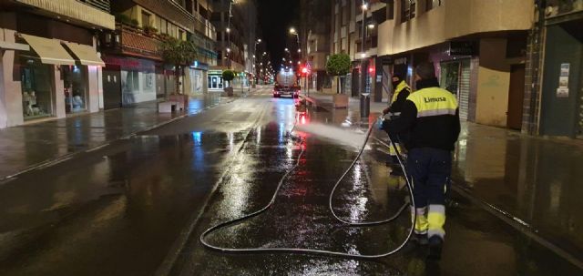 Limusa organiza la desinfección del casco urbano contra la expansión del COVID-19 con tractoristas voluntarios y maquinaria de la agricultura y ganadería local - 1, Foto 1