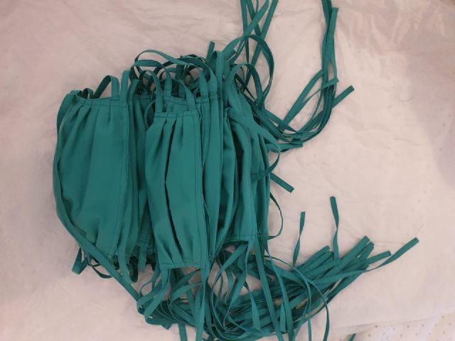 Laura Bernal fabrica mascarillas para hospitales de Murcia - 1, Foto 1