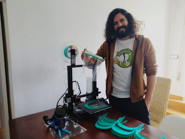 Un exalumno de la UPCT moviliza a la Red para conseguir material para que los makers puedan seguir imprimiendo en 3D - 1, Foto 1
