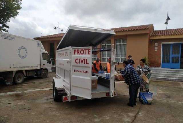 Protección Civil lleva cada día kits de comida e higiene a los barrios - 1, Foto 1