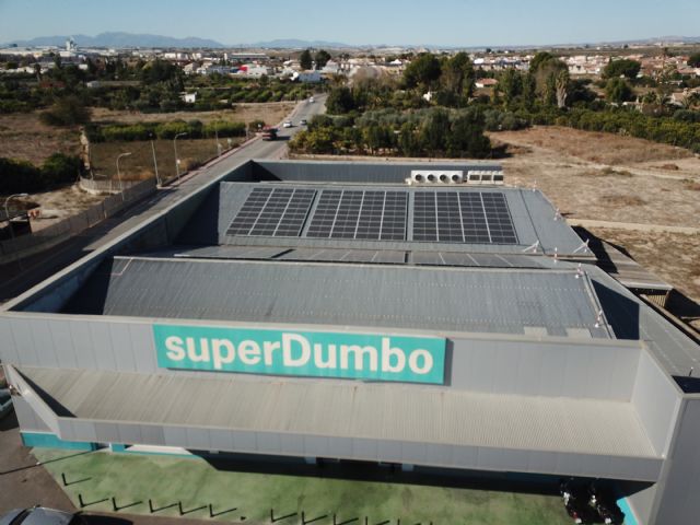 Tres de los supermercados de SuperDumbo se abastecen con energía solar - 2, Foto 2