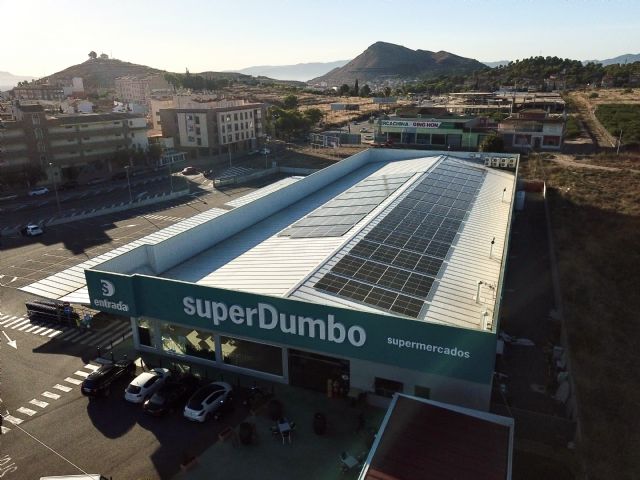 Tres de los supermercados de SuperDumbo se abastecen con energía solar - 3, Foto 3