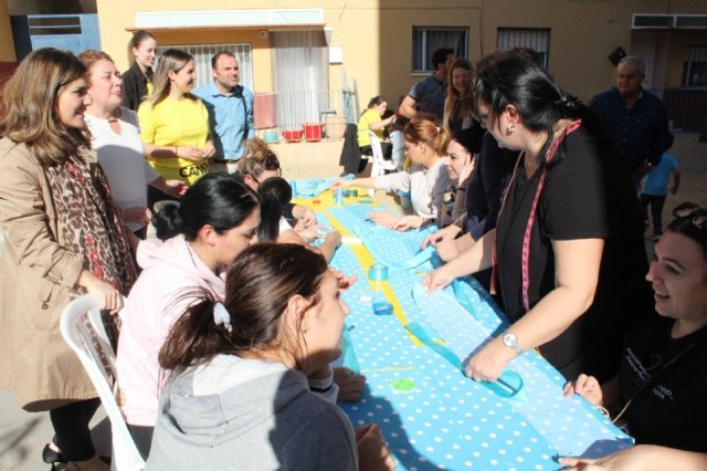 Más de 140 personas del colectivo gitano se benefician de forma transversal del programa “Haciendo Comunidad”, Foto 2