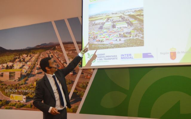 El Gobierno regional promueve la Ciudad Agroalimentaria y del Transporte que supondrá una inversión de 215 millones de euros - 2, Foto 2