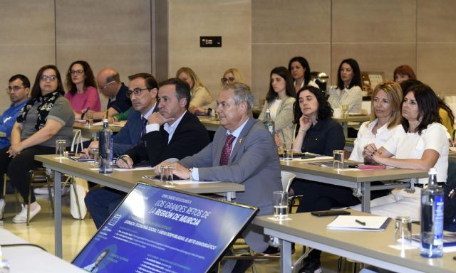 Ucomur reúne a los ayuntamientos y a las administraciones regional y nacional en torno al reto demográfico y al papel de la Economía Social - 3, Foto 3