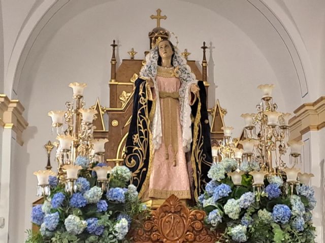 El PP torreño con los cofrades de la Virgen de los Dolores en la misa y procesión de su día grande - 2, Foto 2