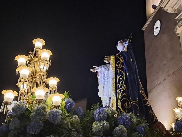 El PP torreño con los cofrades de la Virgen de los Dolores en la misa y procesión de su día grande - 4, Foto 4