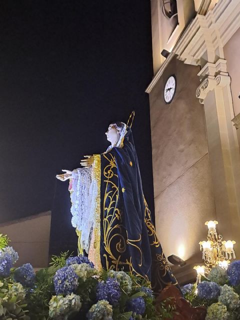 El PP torreño con los cofrades de la Virgen de los Dolores en la misa y procesión de su día grande - 5, Foto 5