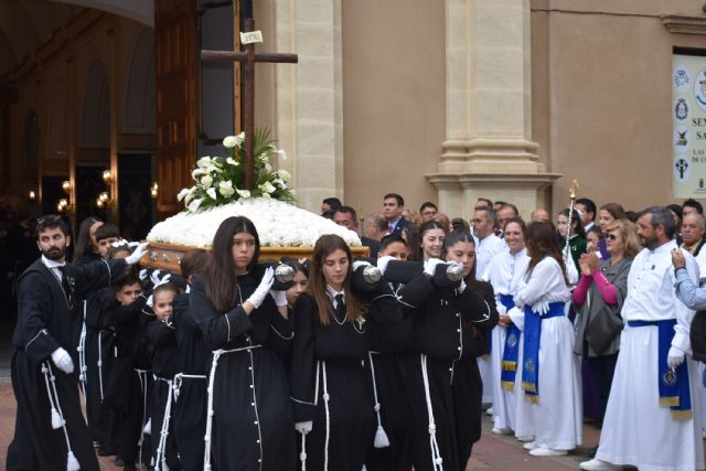 El Resucitado procesiona en Las Torres de Cotillas entre el alborozo y la alegría de sus gentes - 1, Foto 1
