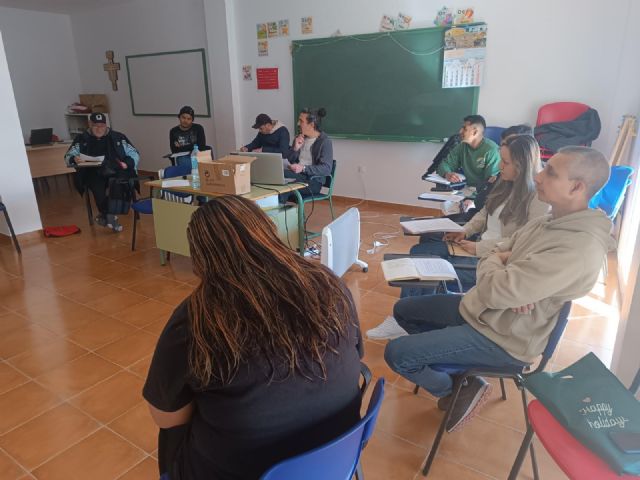 Finaliza la formación en Igualdad, Corresponsabilidad y Cuidados en el curso de formación ocupacional de almacén en Bullas - 3, Foto 3