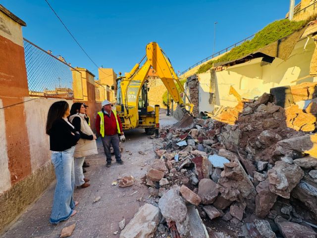 El Ayuntamiento continúa con sus actuaciones en los barrios altos tras el temporal con la demolición de cuatro nuevos inmuebles - 3, Foto 3