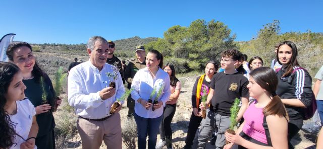 El Gobierno regional defiende una minería extractiva responsable y comprometida con la reforestación y la restauración ambiental - 2, Foto 2