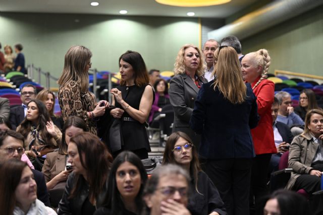 La Universidad de Murcia acoge un foro nacional sobre Inteligencia Artificial y el papel femenino en empresas emergentes - 1, Foto 1
