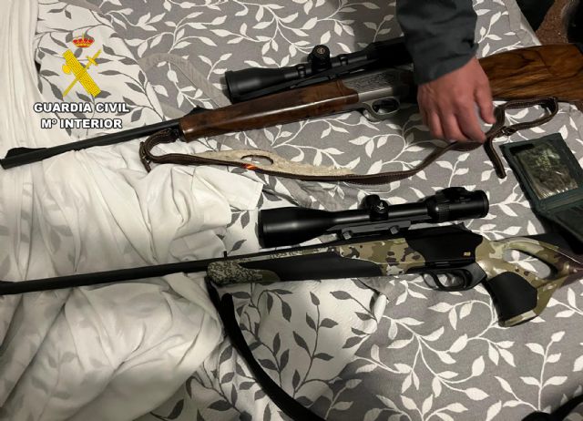 La Guardia Civil localiza y detiene a un huido de la justicia en Alhama de Murcia, Foto 3