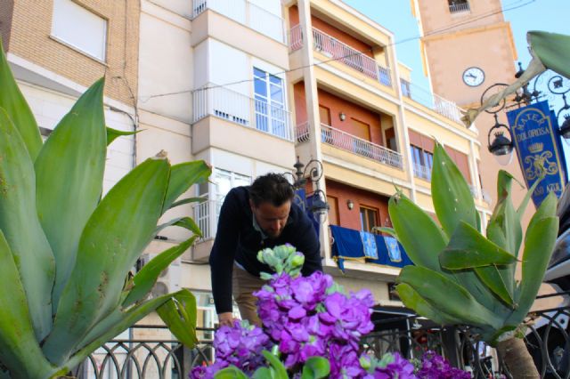 La Semana Santa llega a los jardines con alelíes azules y lirios de agua blancos para llenar de fragancia y color la ciudad - 5, Foto 5