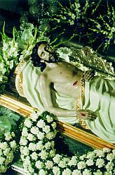 La imagen del Cristo Yacente protagoniza la procesión penitencial del Viernes Santo, que te&ntilde;irá de negro y blanco las calles de Molina de Segura el día 3 de abril - 2, Foto 2