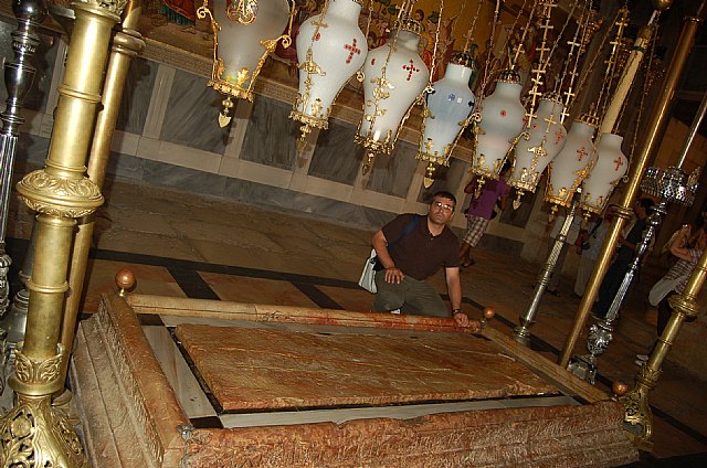 Reflexionando en el tiempo: Del primer Viernes Santo al presente, Foto 2