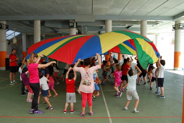 4ª SEMANA DEL HOSPITAL: Clausura del Programa Salud 5-10 - 2, Foto 2