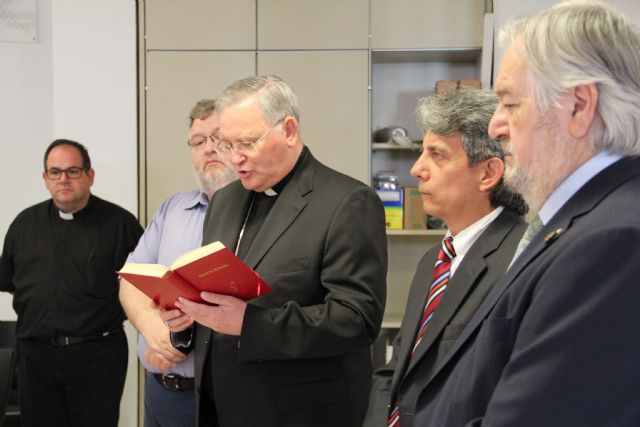 El Obispo bendice el Consulado de Ecuador en Murcia - 1, Foto 1