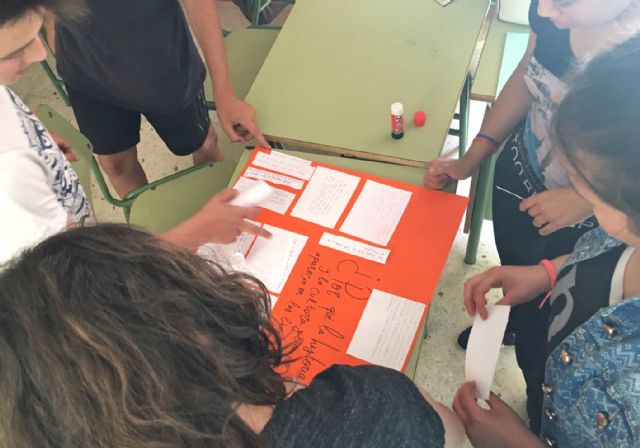 La Fundación Secretariado Gitano realiza talleres en el Instituto Rambla de Nogalte para eliminar los estereotipos sobre la comunidad gitana - 3, Foto 3