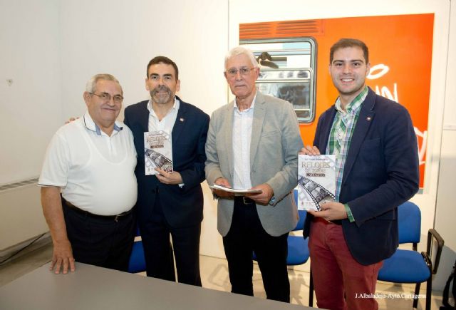 Jose Manuel Solloso presento su libro Relojes de torre - 1, Foto 1