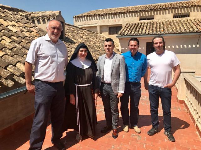 El director general de Bienes Culturales visita el Monasterio de la Encarnación de Mula para conocer el estado del claustro - 1, Foto 1