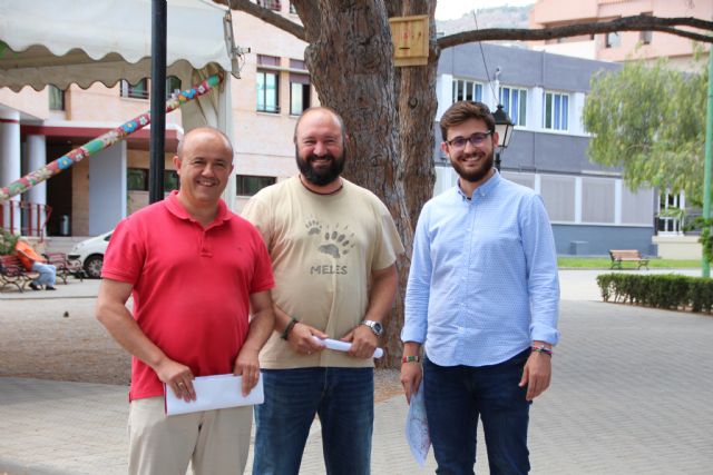 El Ayuntamiento instala 46 cajas nido con la colaboracin de la asociacin Meles, Foto 1