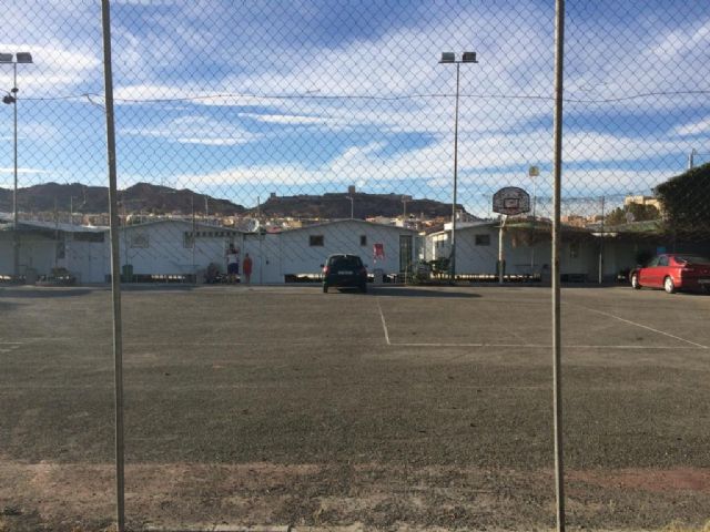 El PSOE pide la retirada de las viviendas prefabricadas que vayan quedando vacías tras la vuelta de los vecinos al barrio de San Fernando - 1, Foto 1