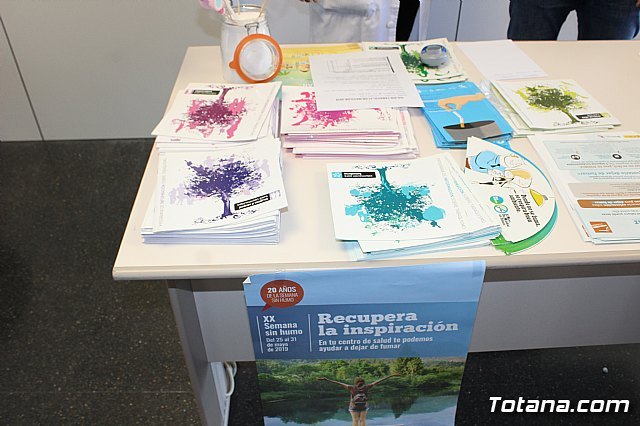 El Centro de Salud Totana Sur desarrolla una campaña de concienciación para abandonar el consumo de tabaco - 4, Foto 4