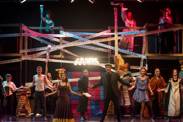 El grupo Emoteatro, ganadores de Murcia de los premios de teatro joven de Coca-Cola - 1, Foto 1