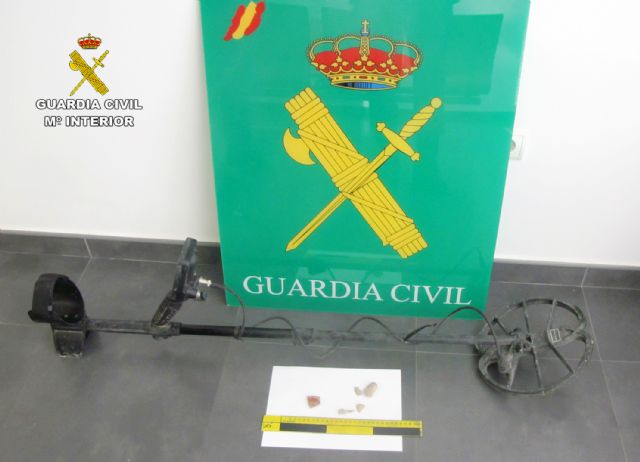 La Guardia Civil investiga a una persona por expoliar de forma ilegal varias piezas en un yacimiento arqueológico - 1, Foto 1