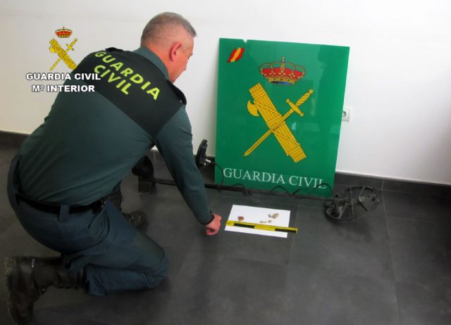 La Guardia Civil investiga a una persona por expoliar de forma ilegal varias piezas en un yacimiento arqueológico - 3, Foto 3