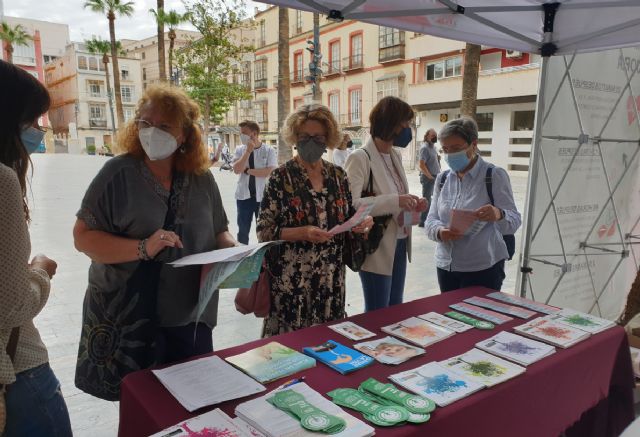 El Ayuntamiento promociona la salud en el Día Mundial sin Tabaco - 1, Foto 1