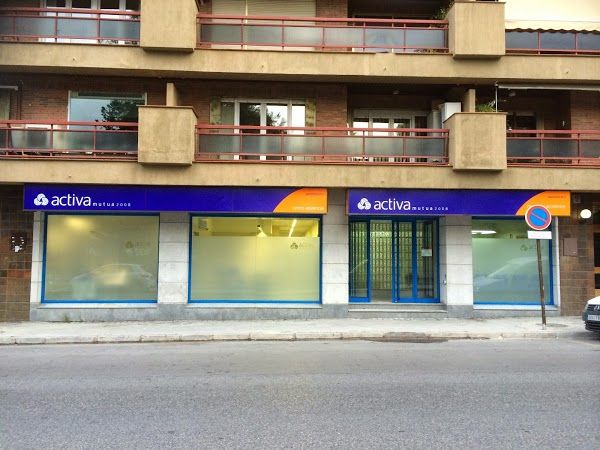 Dimoba realizará las labores de limpieza de la sede de Activa Mutua en la capital granadina - 1, Foto 1