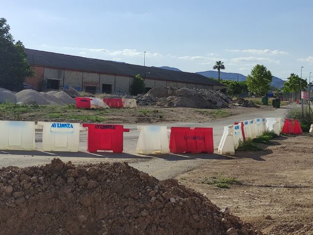 IU VERDES valora como mediocre o mediocre-mala la ejecución de la obra en la Avda de la Asunción - 3, Foto 3