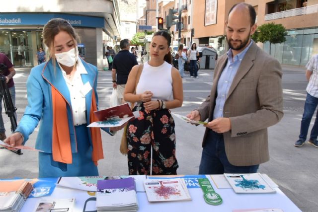 La Concejalía de Sanidad instala una mesa informativa sobre los perjuicios para la salud que tiene fumar coincidiendo con el Día Mundial sin Tabaco - 1, Foto 1