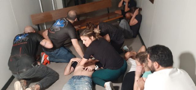 Estudiantes de la UCAM y sanitarios del Ejército de Tierra simulan la atención a heridos en zona de combate - 1, Foto 1