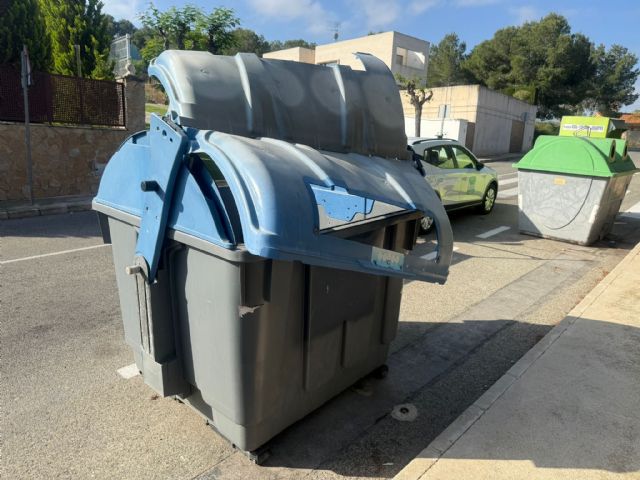 El PSOE denuncia que los recortes y la falta de medios agravan el deterioro de la limpieza y la recogida de residuos en barrios y pedanías - 2, Foto 2