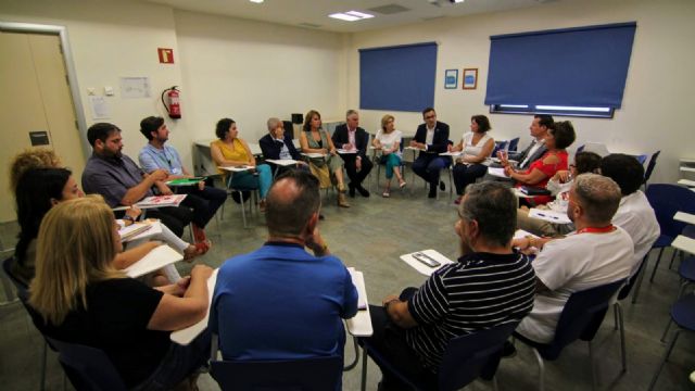 El PSOE denuncia el abandono de los centros sanitarios y de sus usuarios en los municipios del Mar Menor - 1, Foto 1