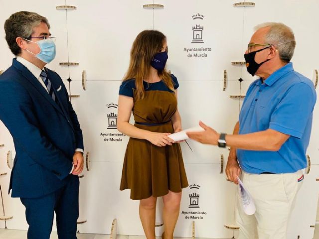 El pabellón Príncipe de Asturias estrenará  dos canastas homologadas por la FIBA - 1, Foto 1